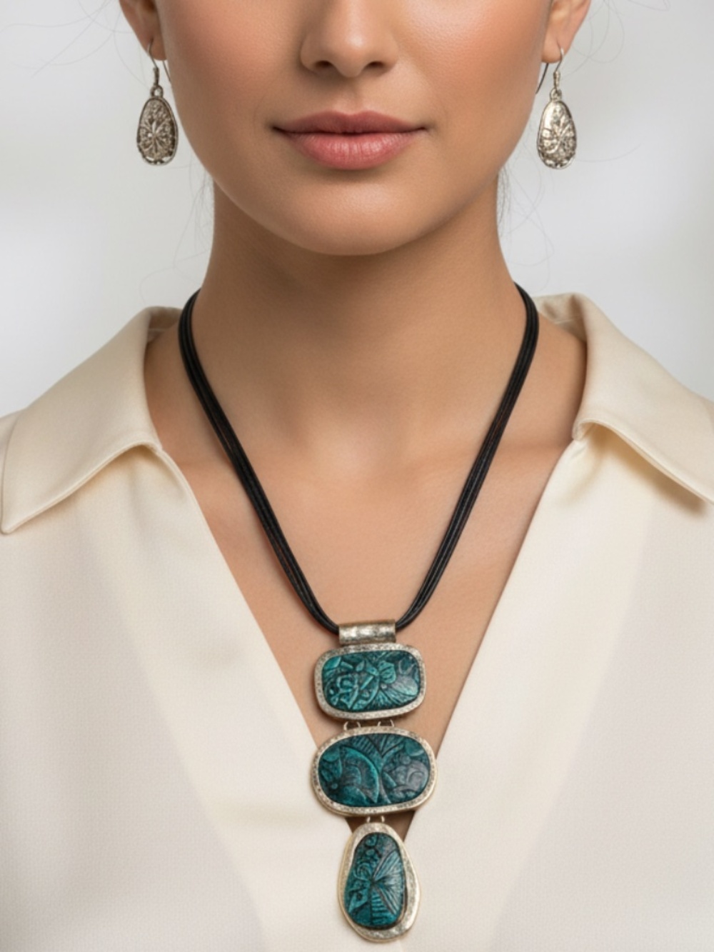 Women Brown Cord Gold Green Pendant Earring Necklace Set - Picture 3 of 4